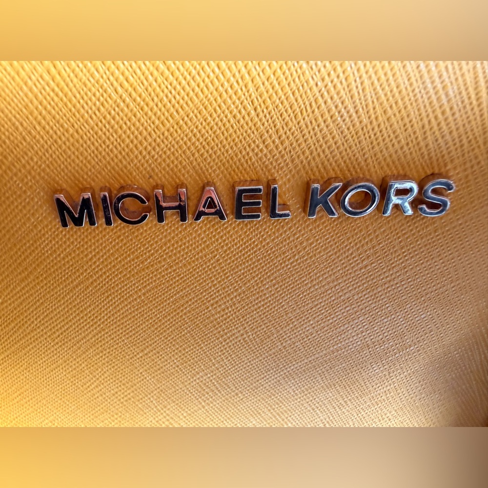 💛 Michael Kors Selma Medium Satchel – Yellow / Saffiano Leather 💛 - Picture 10 of 16